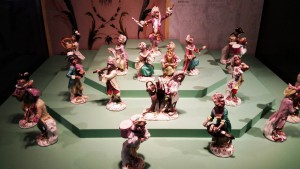 Ceramic monkey orchestra 